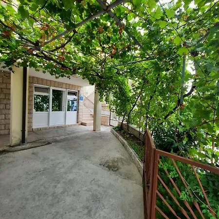 Apartman Ivanka Apartment